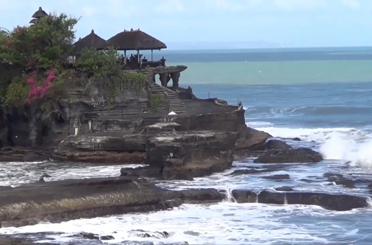 Храм Tanah Lot на Бали